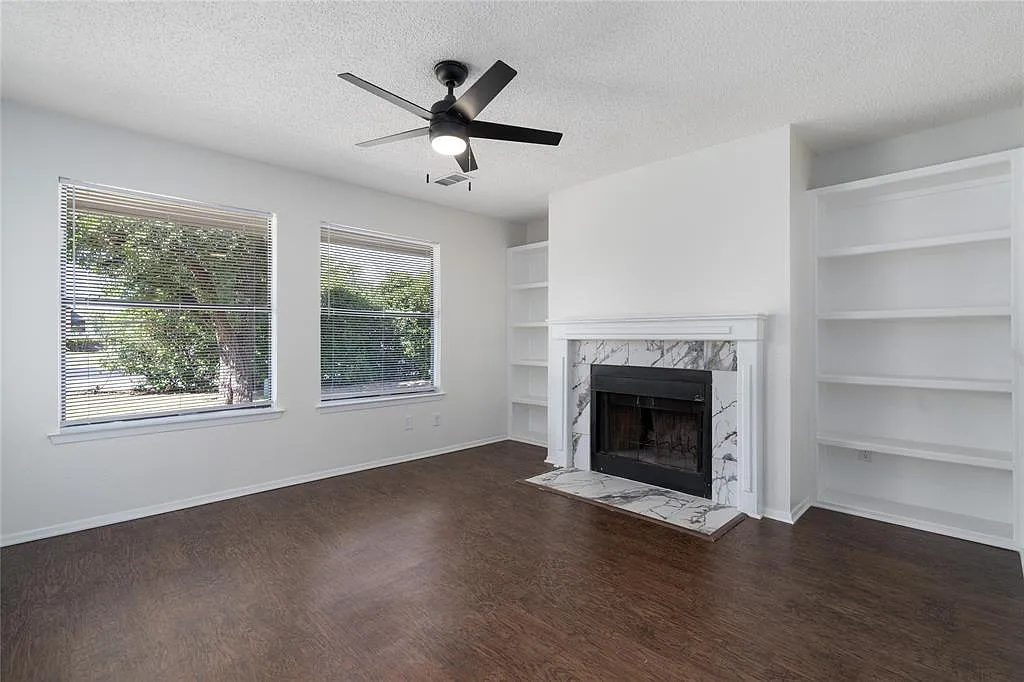 2909 West Slaughter Lane - B — Photo 4