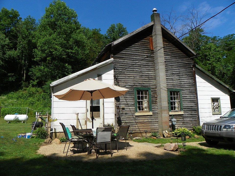 1st image of 21164 Bakers Ln