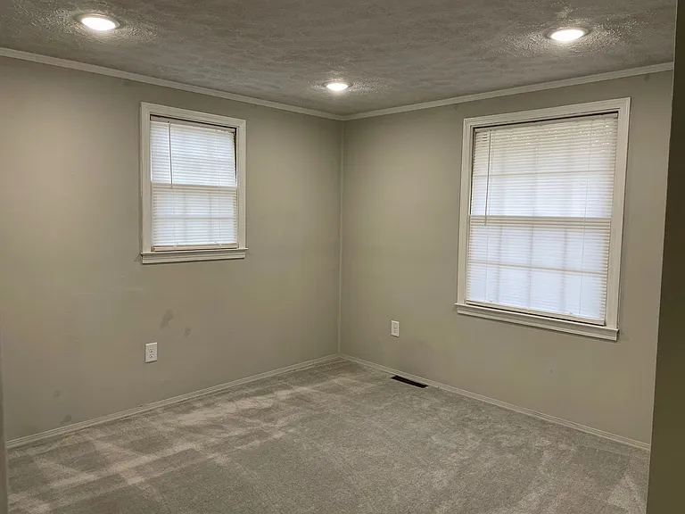203 Barnhill St — Photo 14