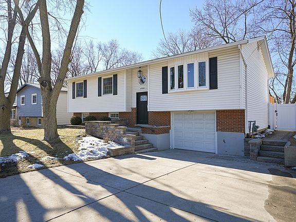 3rd image of 6920 Orchard Ln