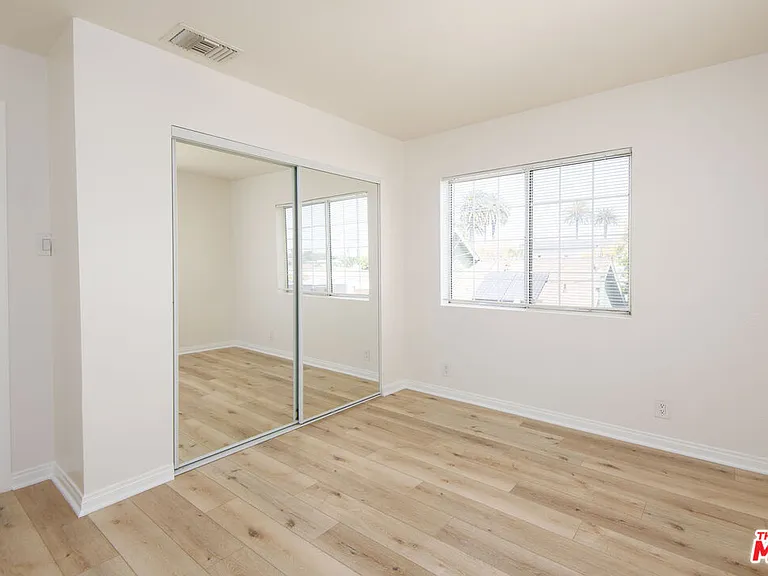 2134 S Cloverdale Ave — Photo 27