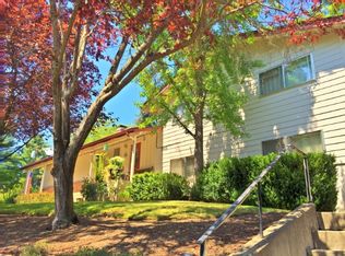 1925 Crestbrook Rd, Medford, OR 97504