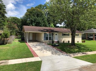 6823 Menlo Dr, Baton Rouge, LA 70808