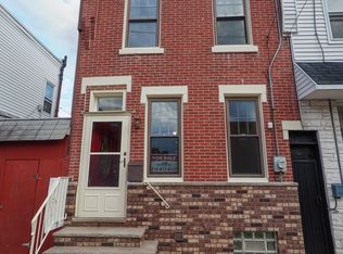 3071 Almond St, Philadelphia, PA 19134