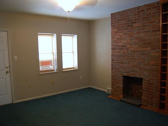 Spacious living room