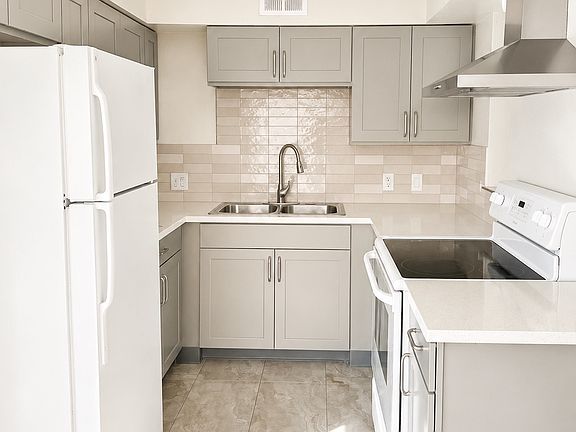 2nd image of 1836 Fulstone Way APT 3