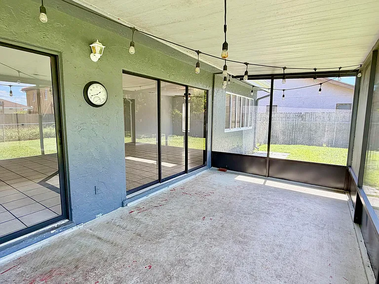 6048 Garrett St — Photo 42