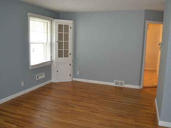 4th image of 3312 N California Ave