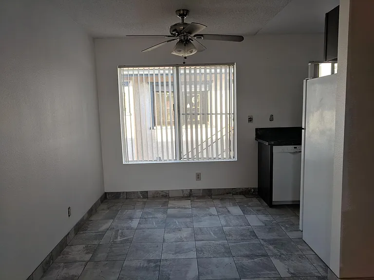 4550 Idaho St #7 — Photo 4