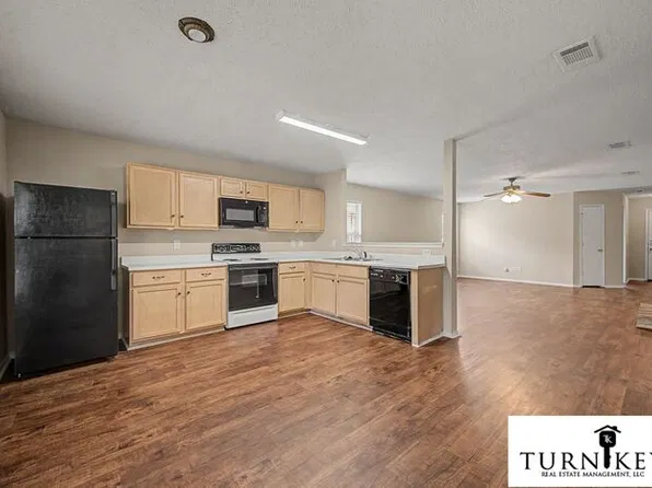5225 Newcastle Ln, Fort Worth, TX 76135