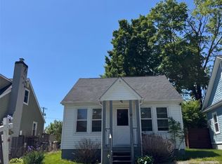 17 Argyle Street, Lake Peekskill, NY 10537