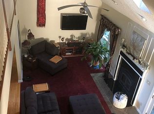 54 Oaktree Ln, Schenectady, NY 12309