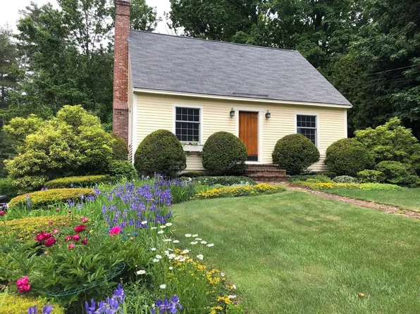 7 Willow Vale Road, Atkinson, NH 03811