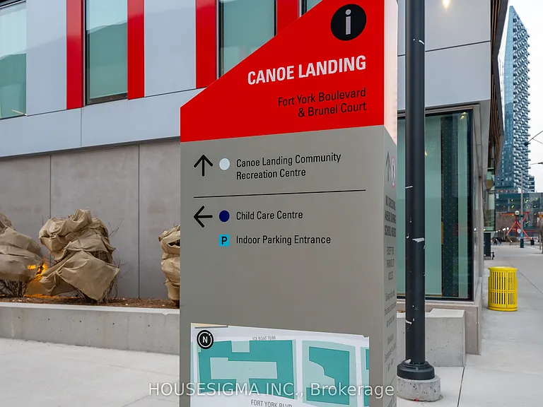 15 Fort York Blvd #1601 — Photo 13