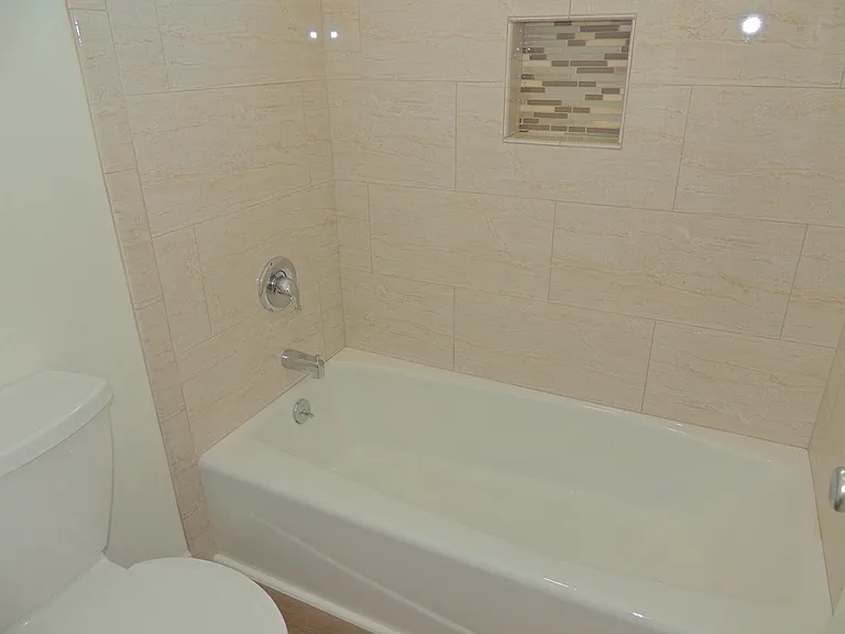 321 Gladys Ave #4 — Photo 22