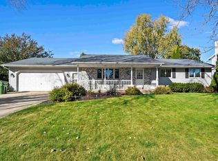 230 Bentwood Dr, BRILLION, WI 54110