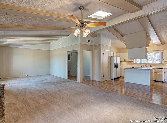 4th image of 118 Persia Dr