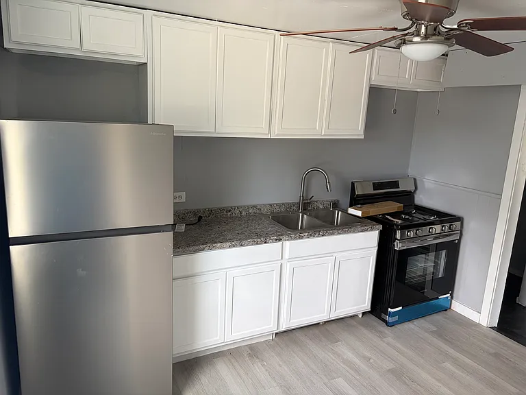 2204 Ellsworth St — Photo 1