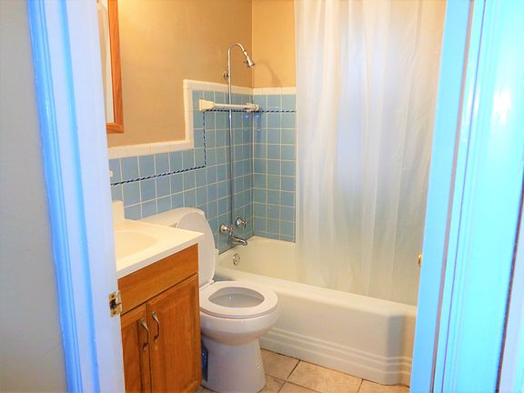 5th image of 7604 Mallard Dr