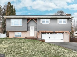 135 Scott Rd, York, PA 17403