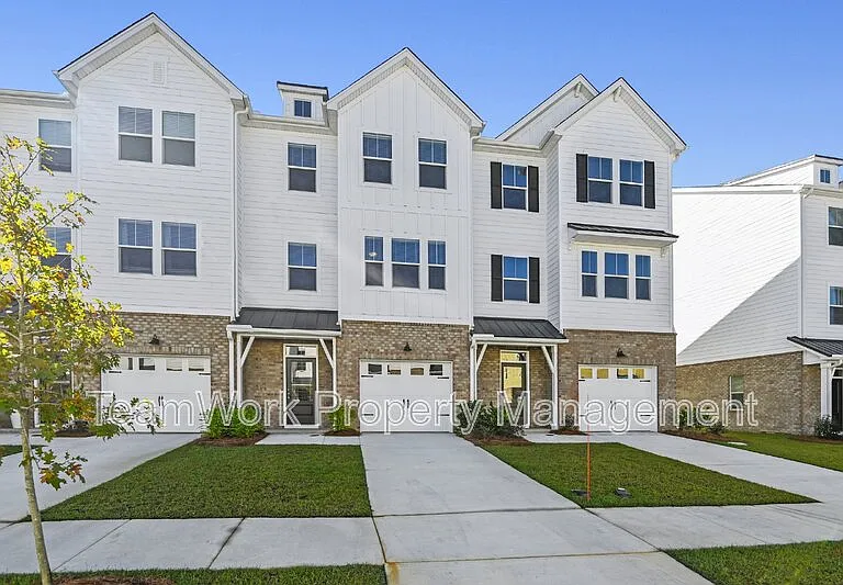 9413 Sun Fountain Dr — Photo 2