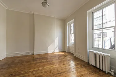 Rented by Nest Seekers International