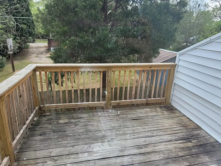 1037 Carriage Dr #C — Photo 11