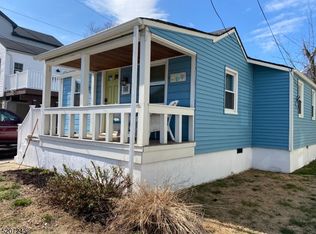 30 Waterwitch Ave, Highlands, NJ 07732