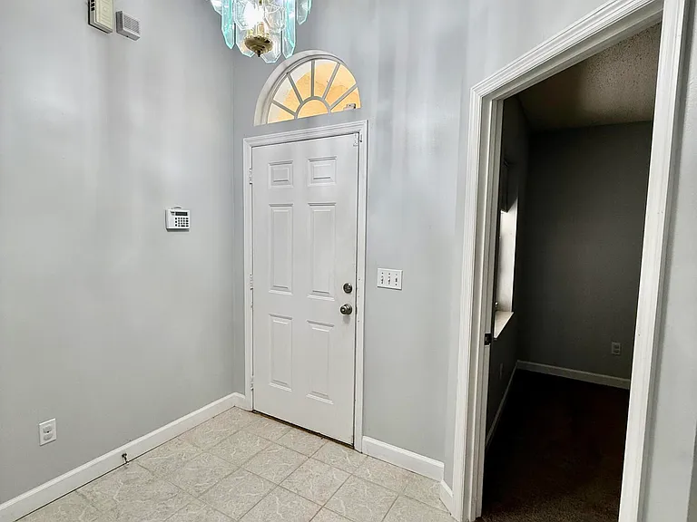 5707 Silver Oak Dr — Photo 15