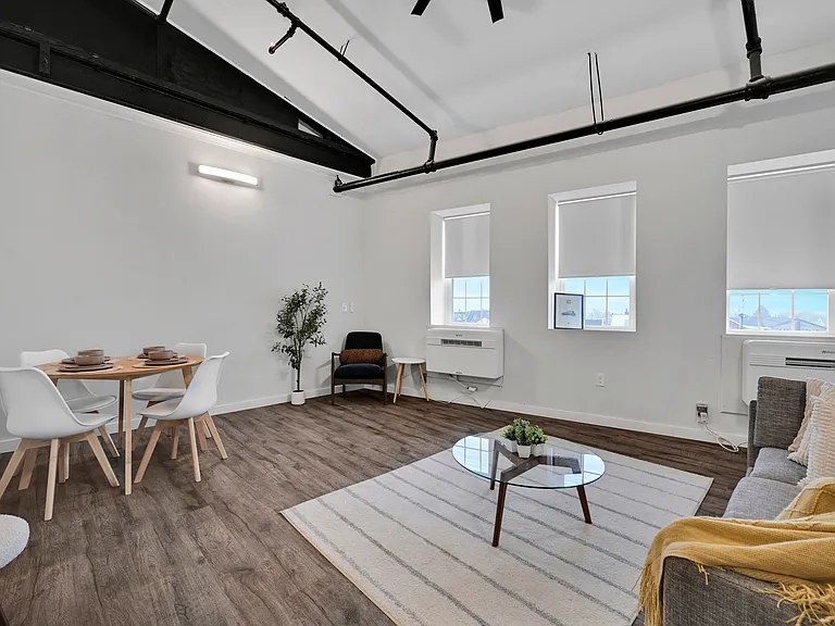 Fleetwood Lofts — Photo 58