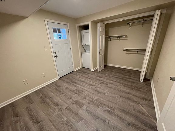 5th image of 615 Summerlea St #6