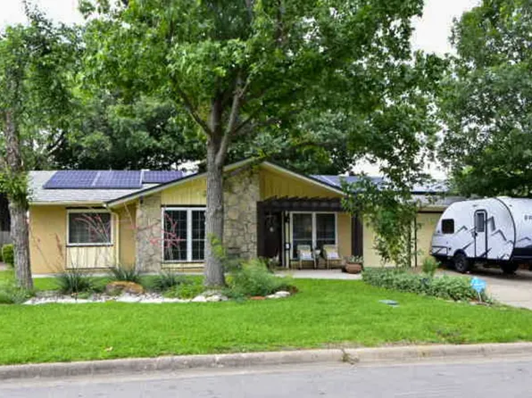 1801 Mary Dr, Euless, TX 76040