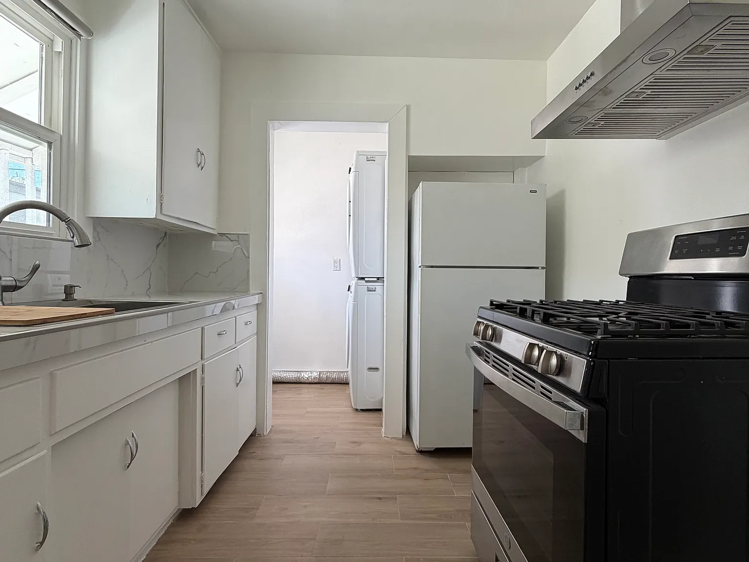 37 N Greenwood Ave — Photo 2