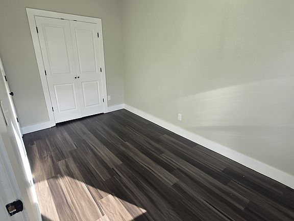 4th image of 154 Sanford St #2B