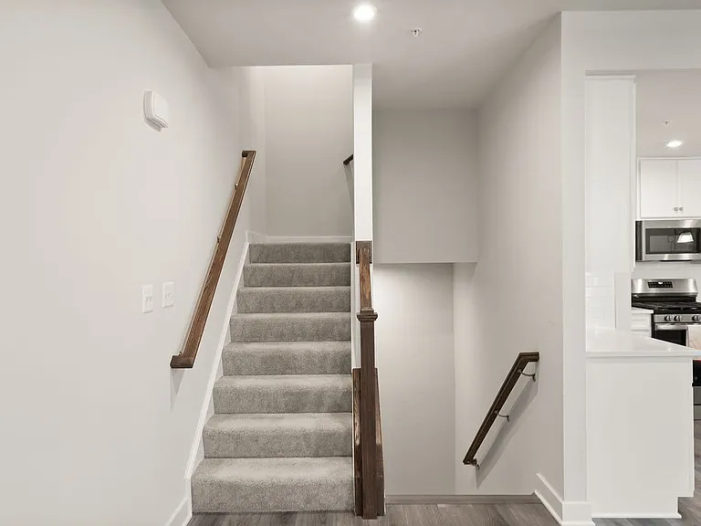 42564 Invergordon Ter — Photo 17
