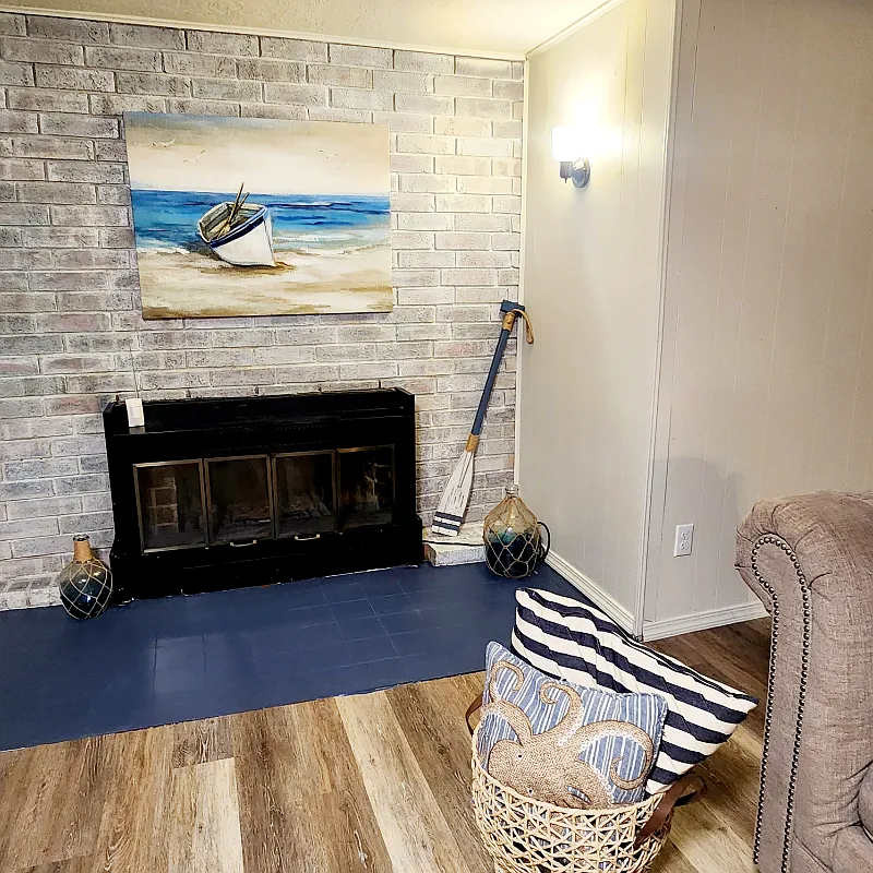 Spacey 2 Bed 2 Bath | Fireplace | Huge Kitchen | Two Living Spaces — Photo 1