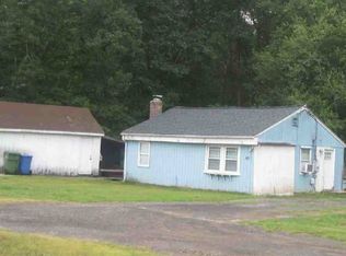 83 Middletown Ave, East Hampton, CT 06424