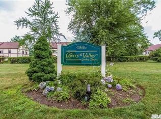 121 15th St APT B1, Garden City, NY 11530