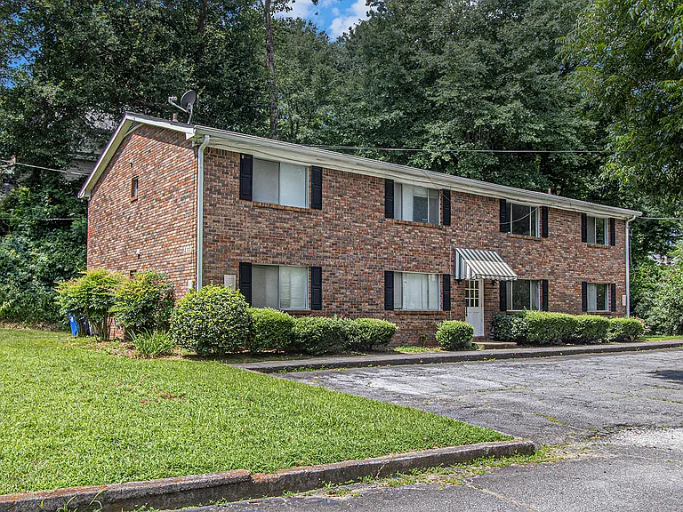 2430 Coosawattee Dr NE #B — Photo 35