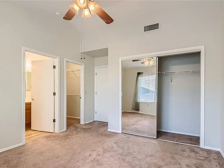 8729 Pennystone Ave — Photo 14