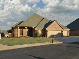 16612 S Brewster Ln, Edmond, OK 73012