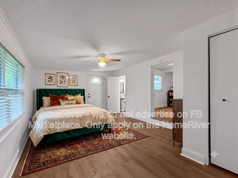 3 bed, 1.5 bath, 1061 sqft, $1,645 — Photo 3