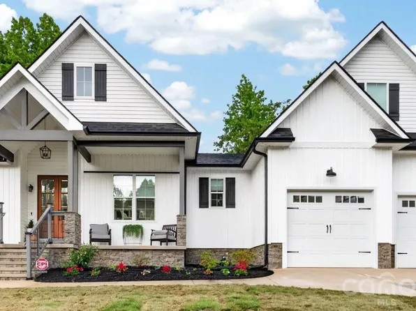 2358 Keswick Ln, Rock Hill, SC 29732