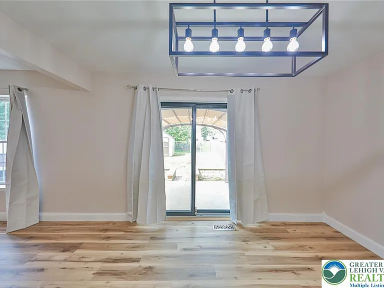 2507 Chestnut Ln — Photo 14