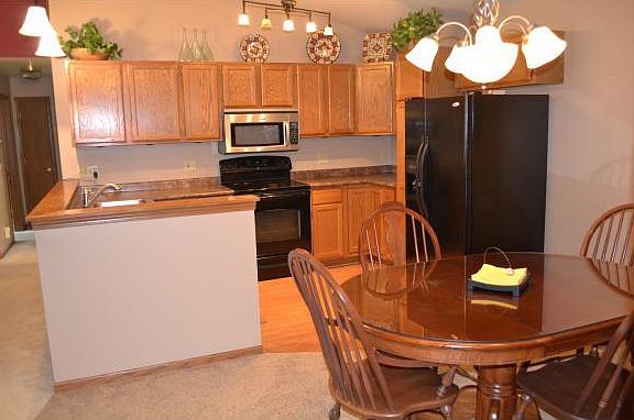 5th image of 570 Evans Dr APT C