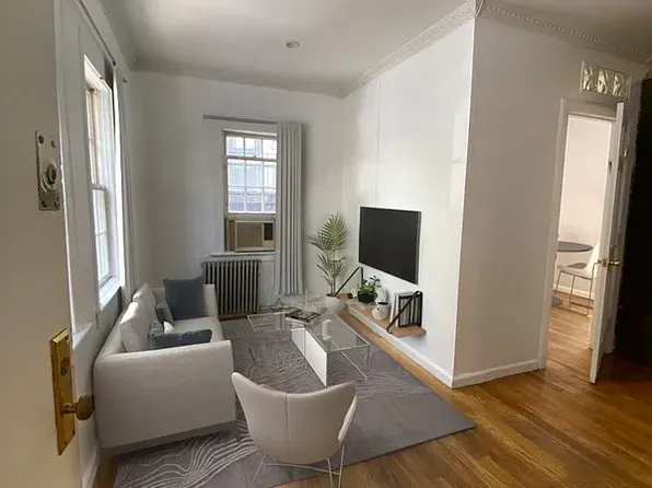 270 W 95th St APT 2, New York, NY 10025
