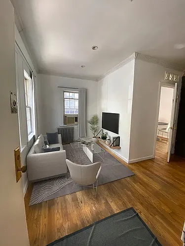 270 W 95th St #2 Photo 1