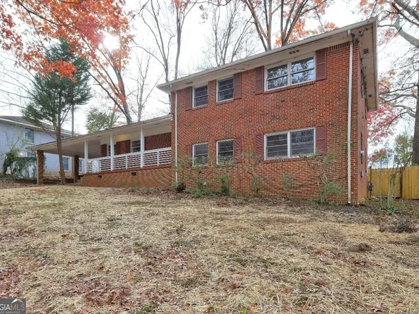 2371 Oakridge Ct, Decatur, GA 30032