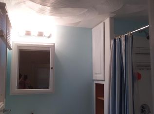 202 College St, Amherst, MA 01002