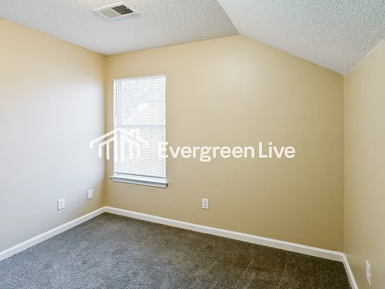 9828 Maggie Woods Ln — Photo 11